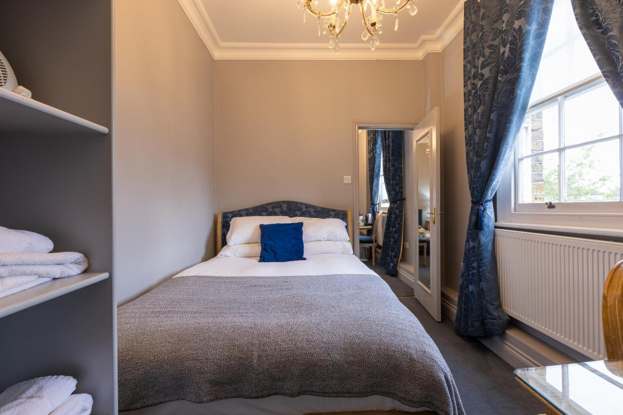 Blue Boar Hotel Maldon Zimmer foto